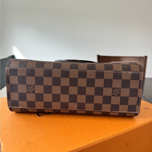 Vintage Louis Vuitton Triana - Picture 2 of 4